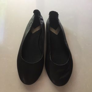 NWOB Via Spiga Jaden Ballet Flat, Black